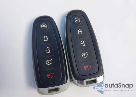 2016 Ford Escape Titanium из США, поврежденный, VIN 1FMCU9J90GUB50515